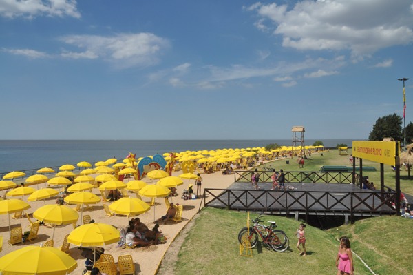  Miles de persones disfrutan de Buenos Aires Playa