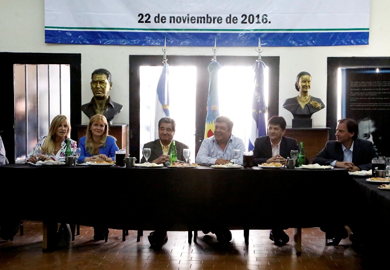  Los intendentes peronistas buscarán bajar el endeudamiento que pretende Vidal
