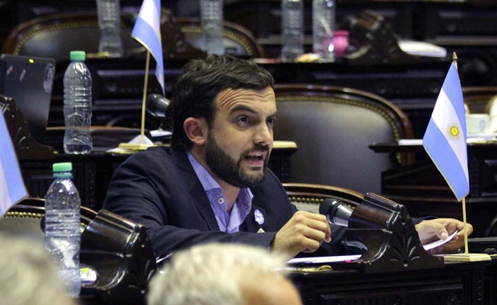  El diputado Leonardo Grosso denunció espionaje por parte del gobierno