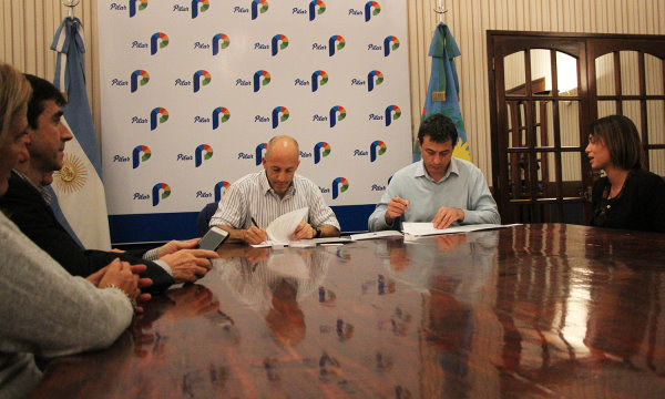  Pilar y Nación firmaron convenio para capacitaciones en relaciones con la comunidad