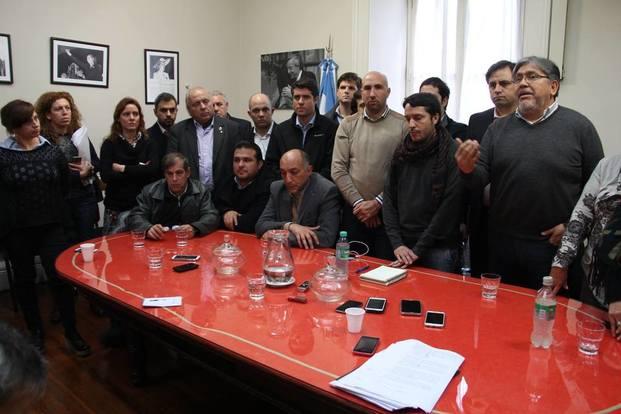  Diputados peronistas discuten una posible unificación de los bloques