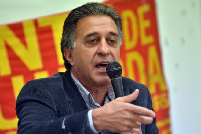  La izquierda presentó un pedido de juicio político a miembros de la Corte