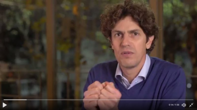  «Hola @elisacarrio, no posterguemos el diálogo para después de las PASO, te invito a debatir ahora»