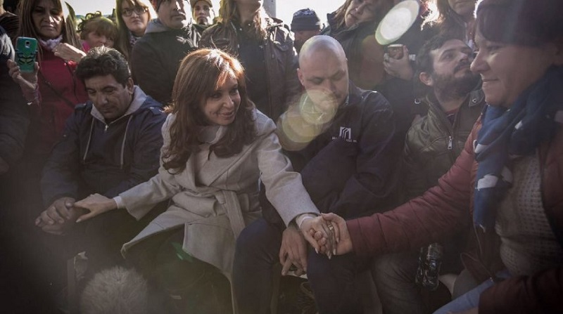  Cristina Kirchner visitó a los trabajadores despedidos de Atucha