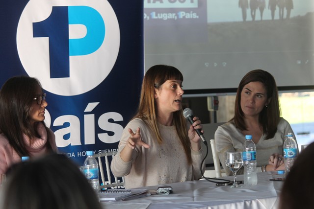  Micaela Ferraro: «El gobierno no contempla la situación de las mujeres»