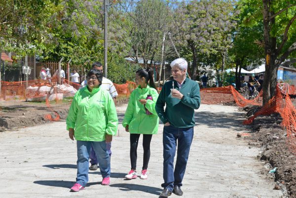  Andreotti recorrió importantes obras que se realizan en el barrio San Martín