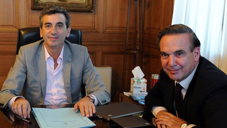  El PJ sacó a la cancha a todos sus jugadores y se unió para respaldar a CFK